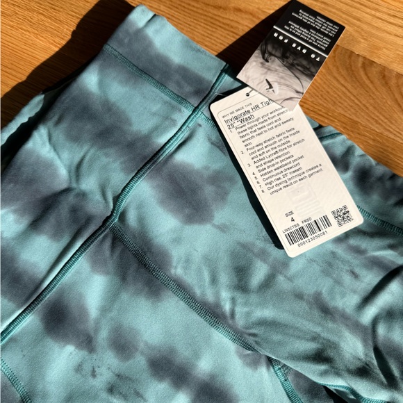 NWT Lululemon invigorate tights size 4 teal shibori - Picture 4 of 5